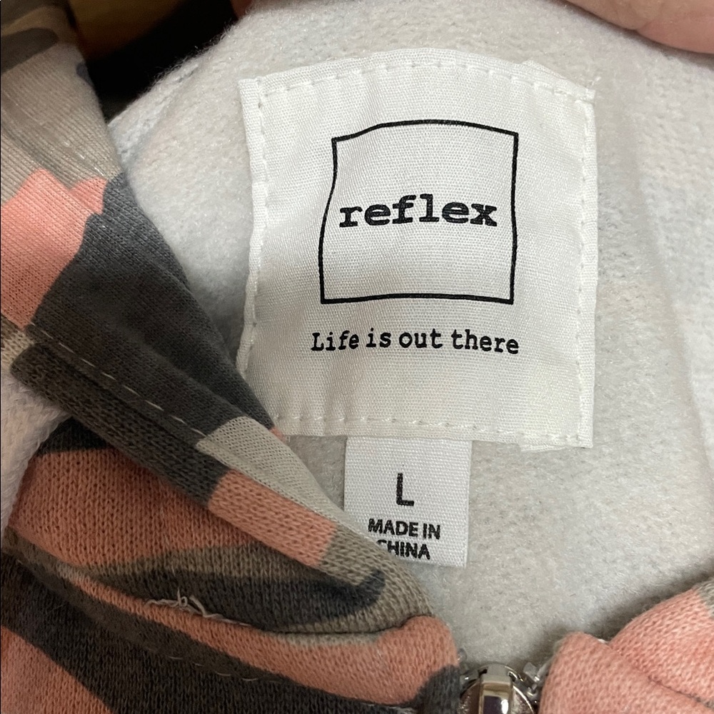 Reflex size Large Multicolor Camo Zip-up Super Soft Slim Fit Hoodie with Pockets - Picture 2 of 10